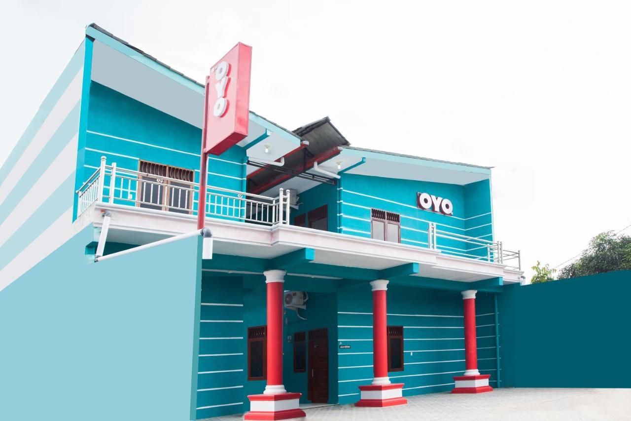Oyo 1978 Pondok Indah Residence Medan Kültér fotó