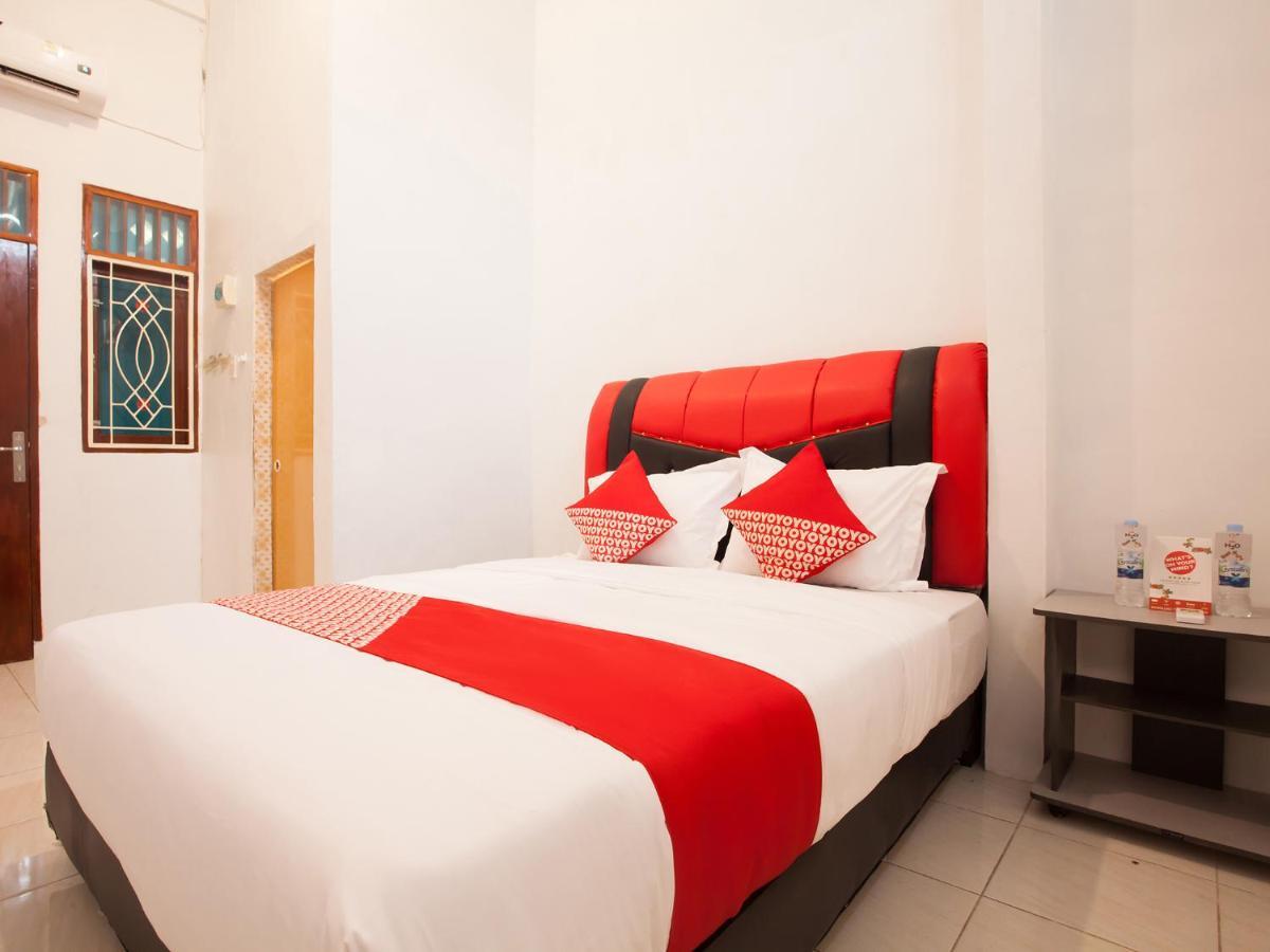Oyo 1978 Pondok Indah Residence Medan Kültér fotó