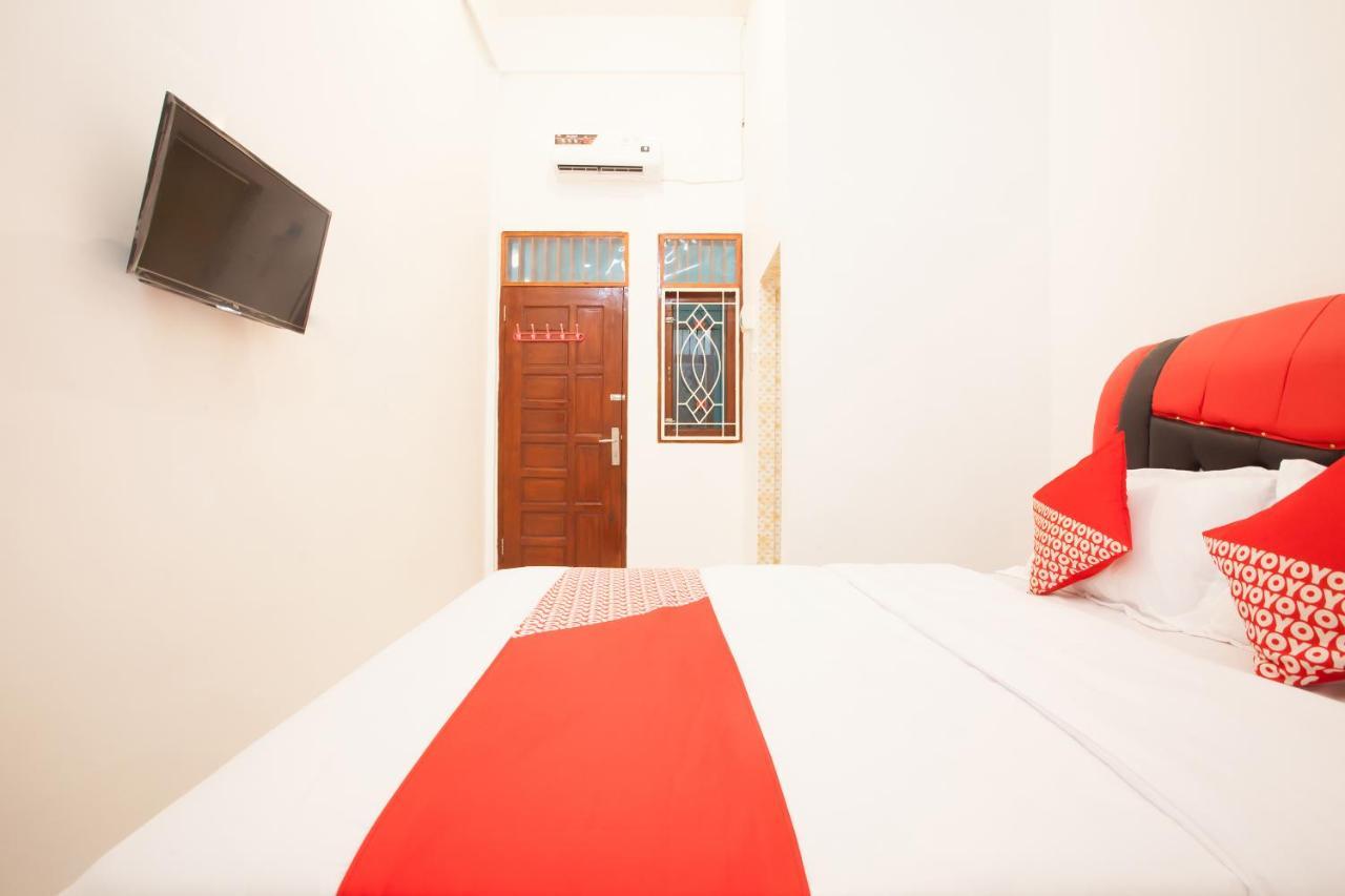 Oyo 1978 Pondok Indah Residence Medan Kültér fotó