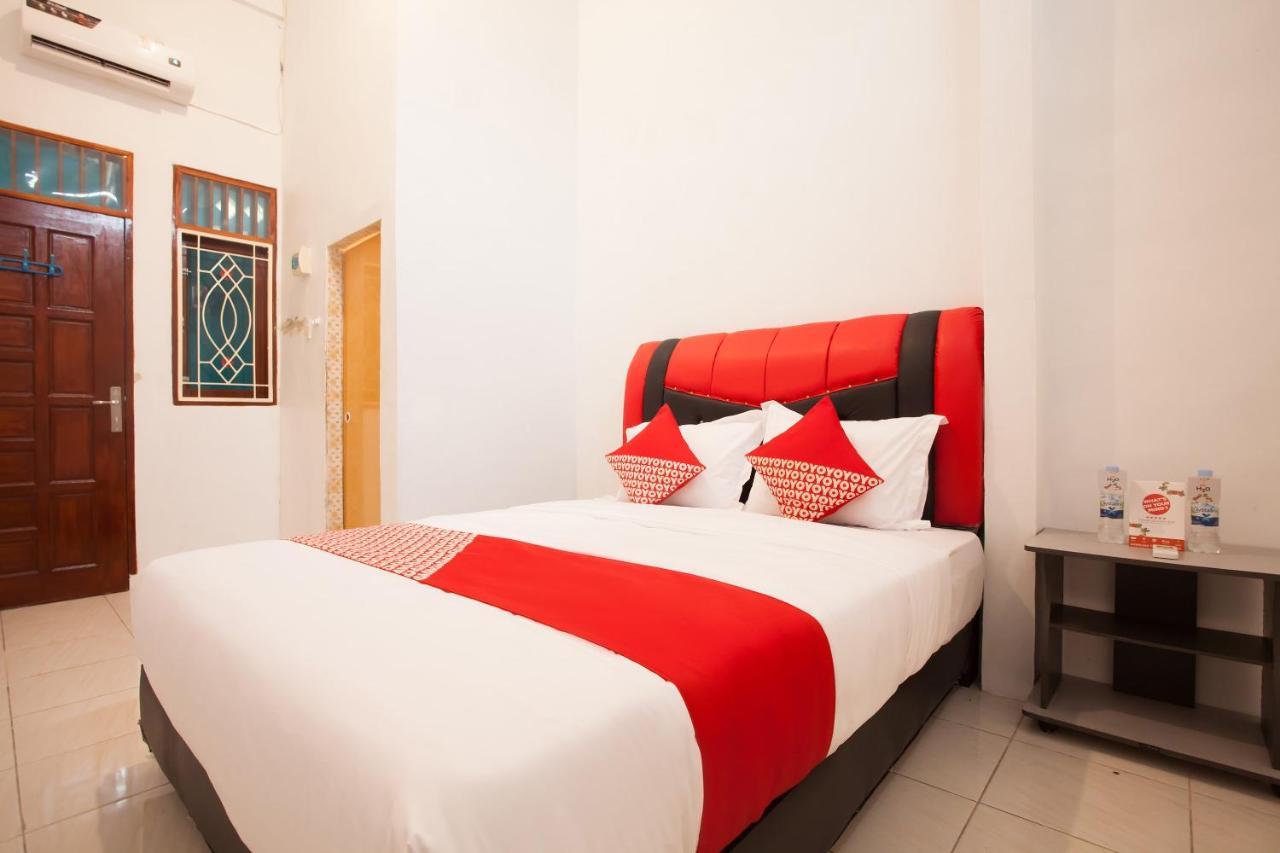 Oyo 1978 Pondok Indah Residence Medan Kültér fotó